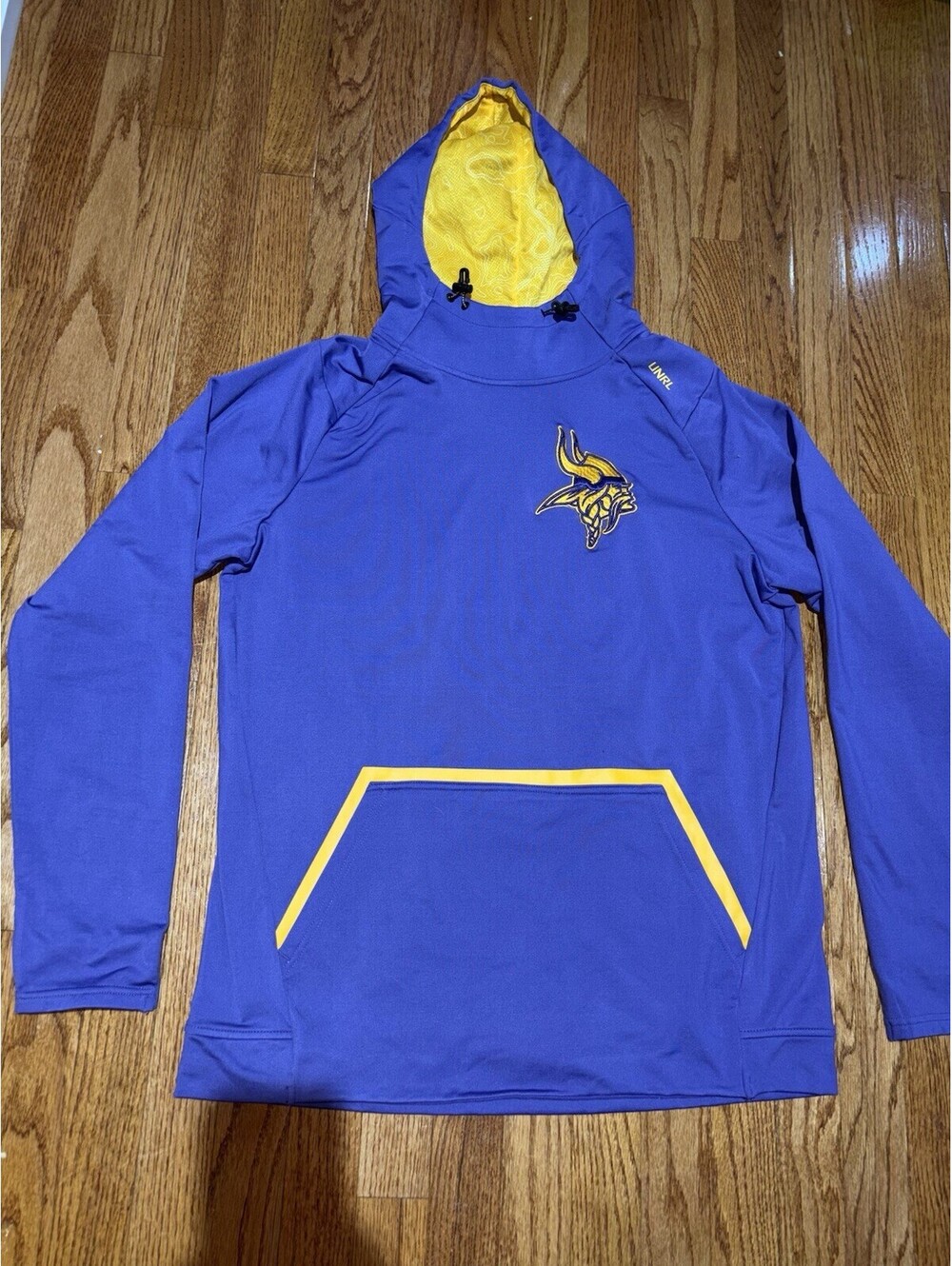 Minnesota Vikings UNRL Purple Crossover Hoodie Size MEDIUM!!!